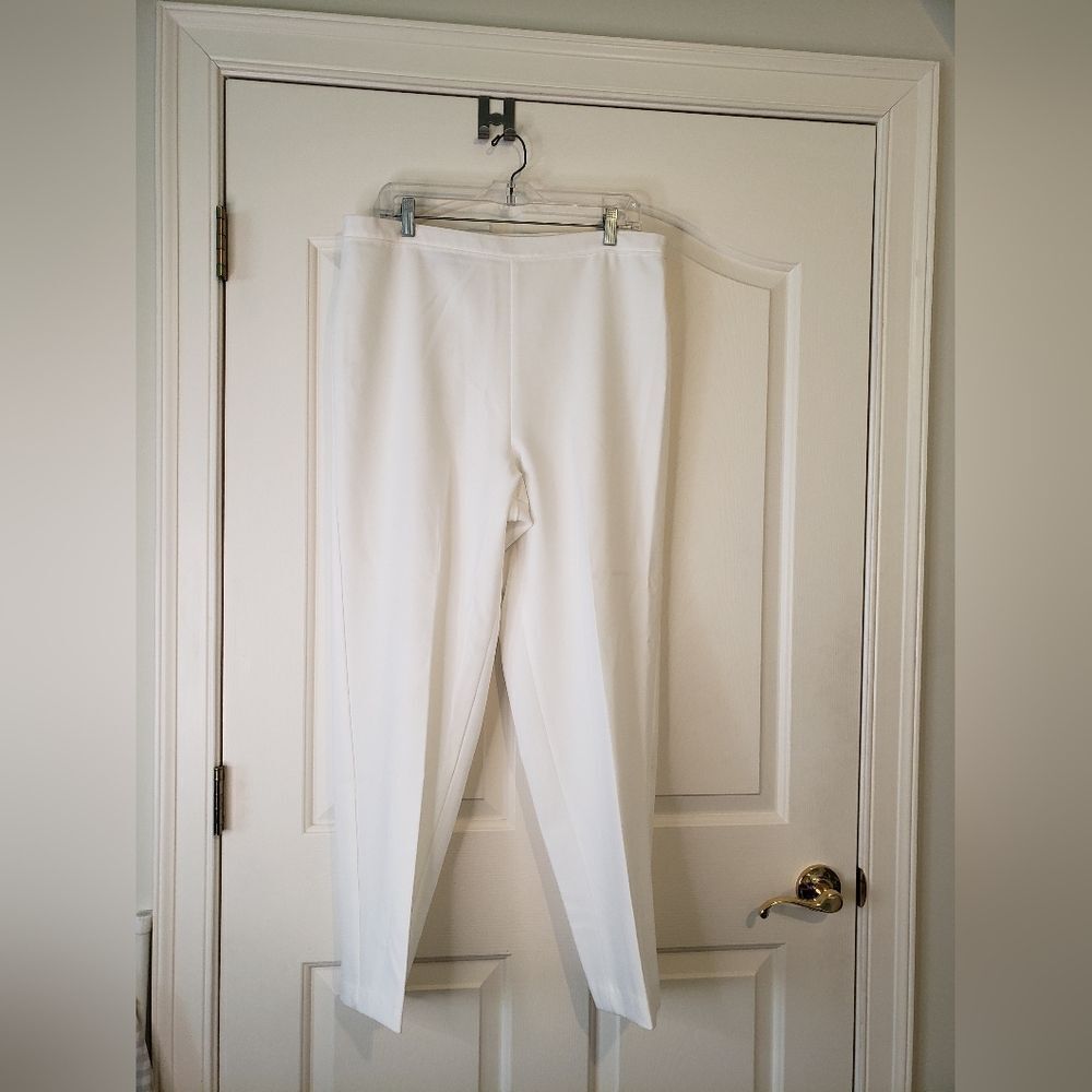 Vintage Bend Over Levi's White Pants